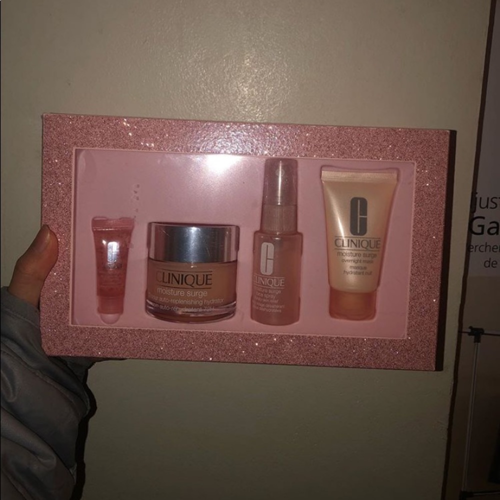 Clinique skin care set